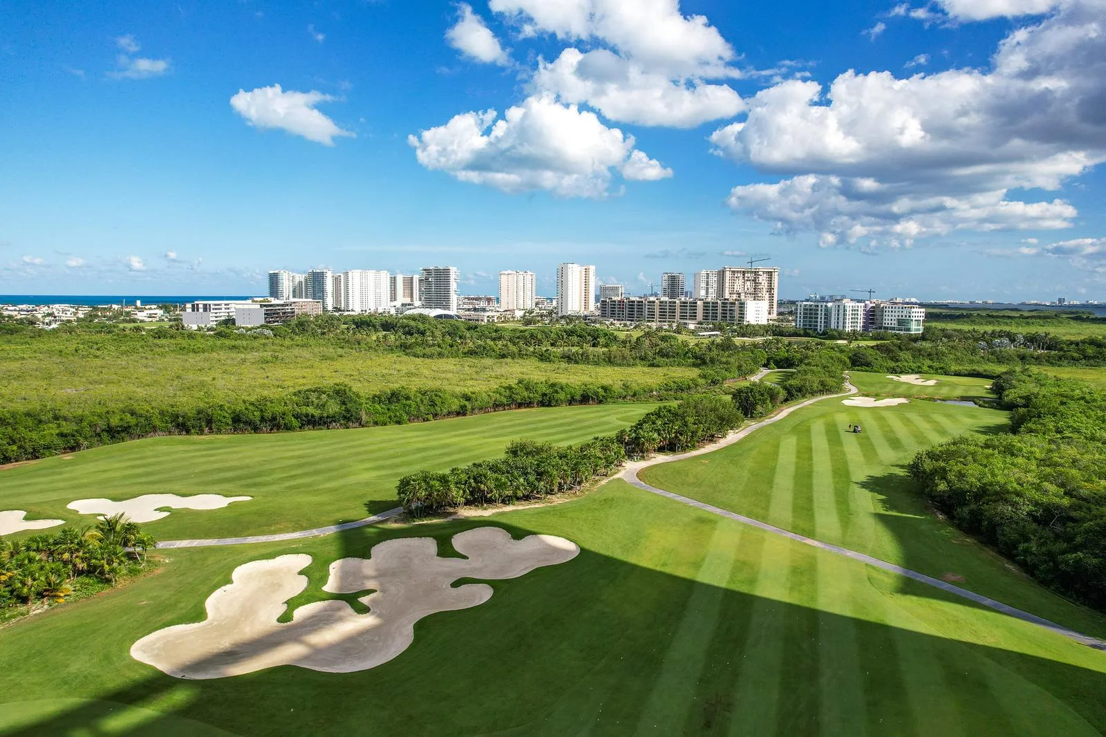 3-Bedroom Apartment with Premium Finishes and Amenities in Cancún