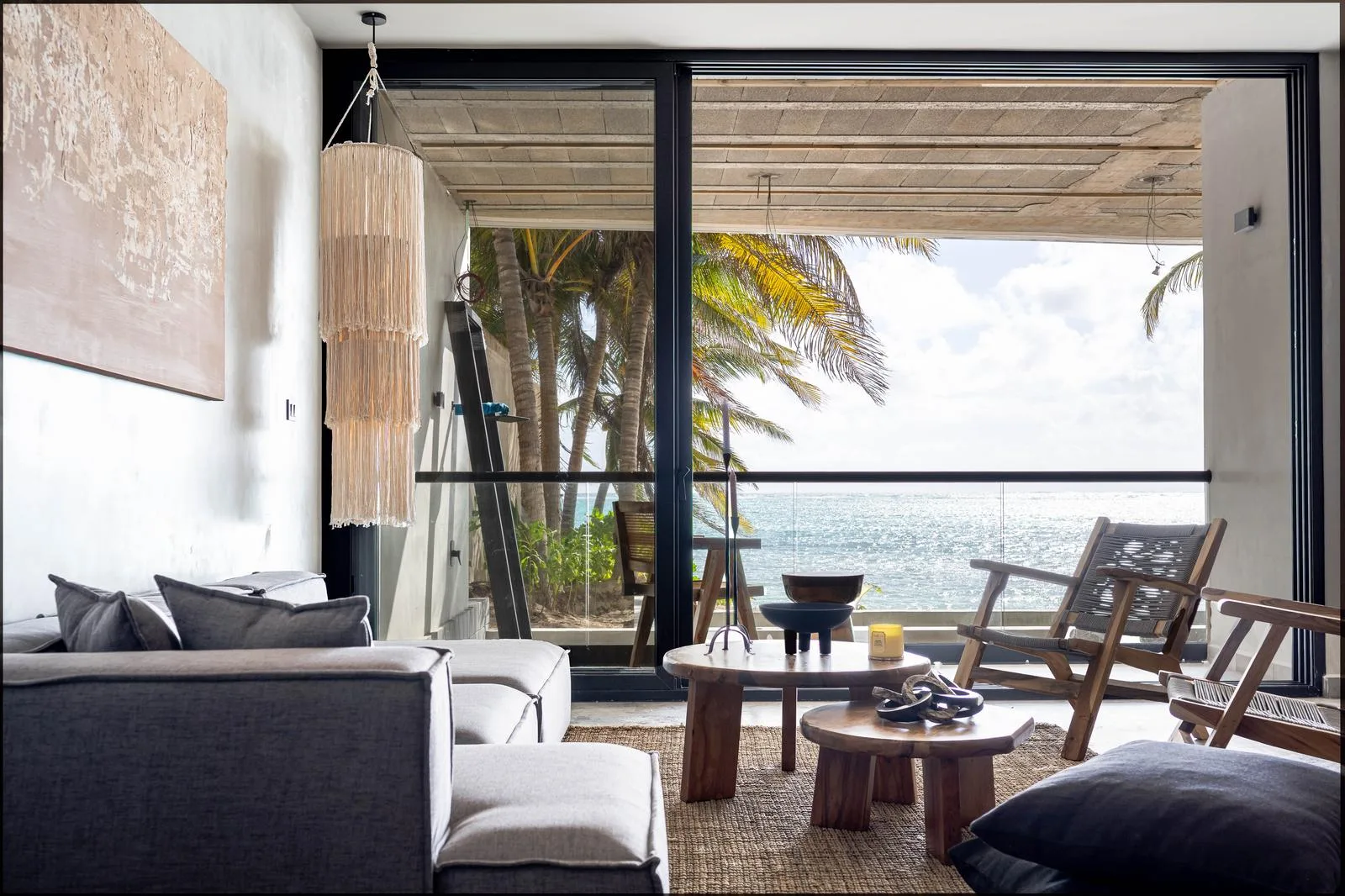Oceanfront 3-Bedroom Luxury Residence in Bahía Soliman, Tulum