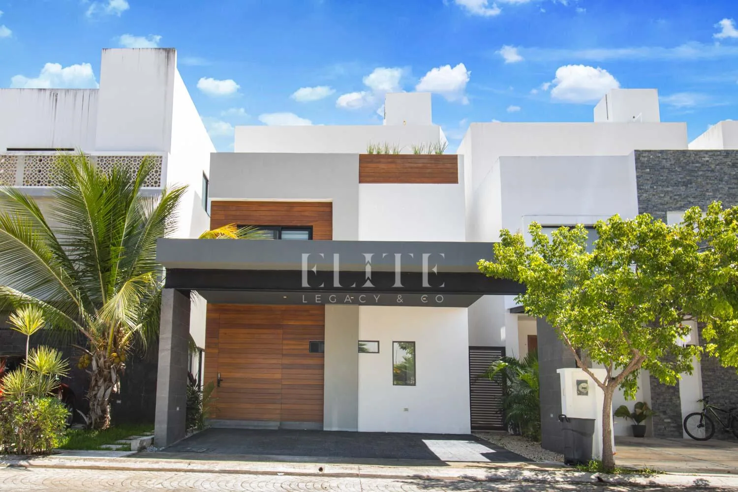 Modern Three-Level Home with Private Pool in Aqua Residencial, South Cancún