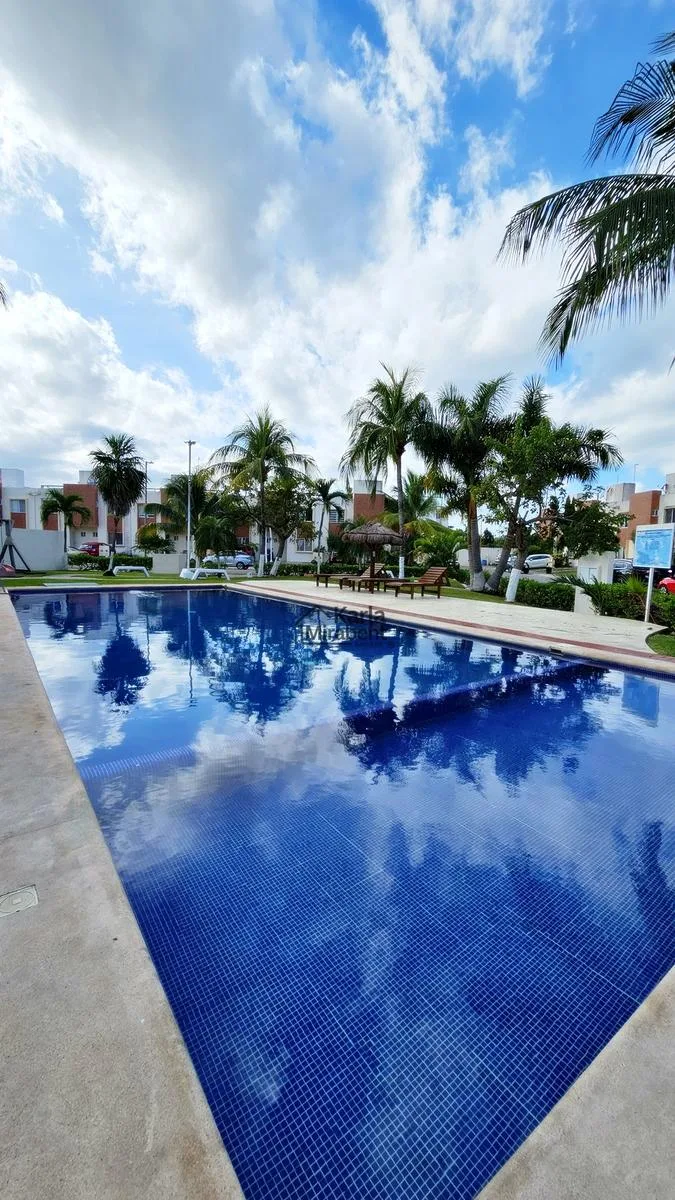 Expanded 3-Bedroom House with Remodeled Spaces in Jardines del Sur 1, Cancun