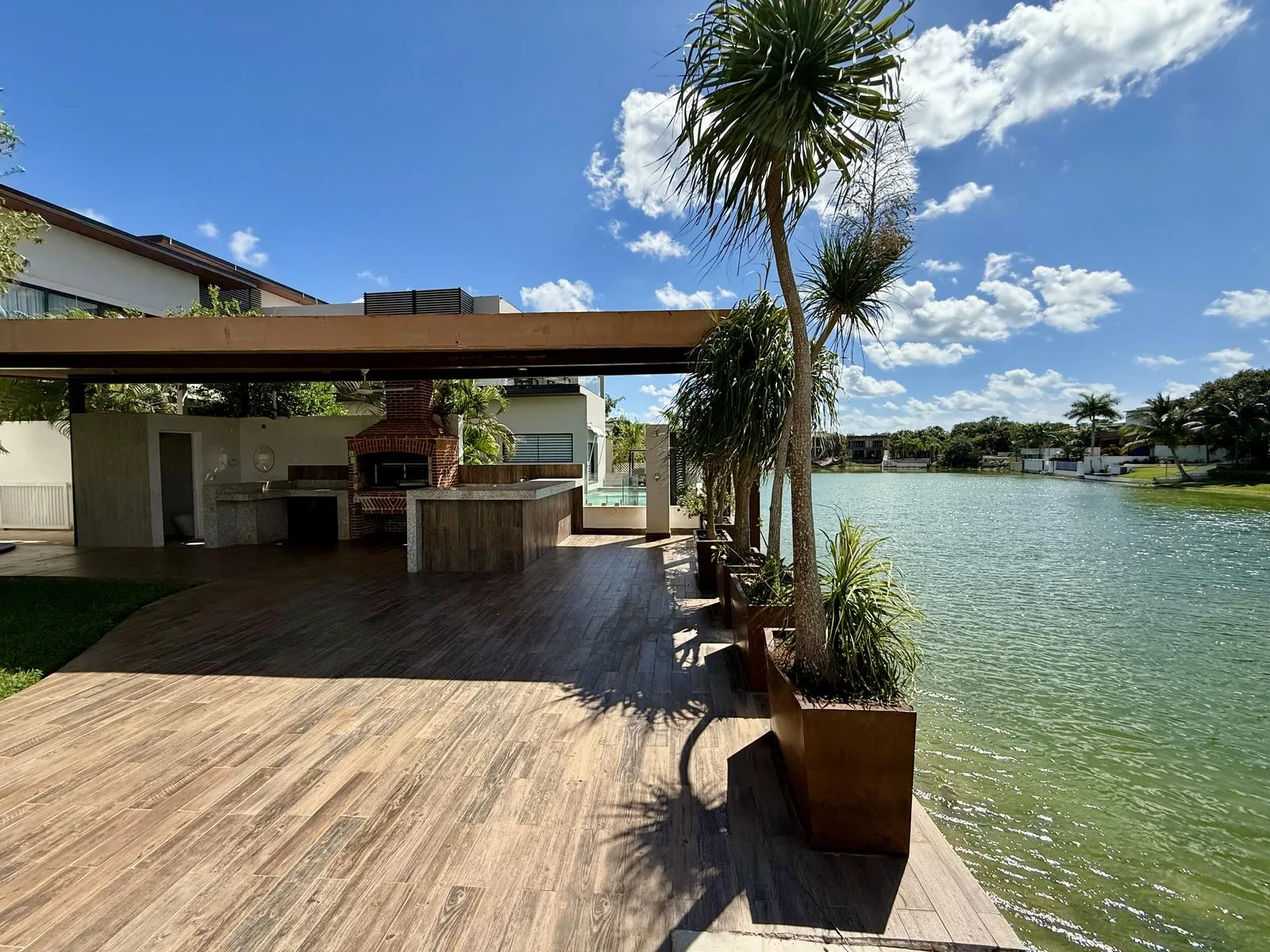 5-Bedroom House with Lake Views and Smart Home Technology in Lagos del Sol, Cancun