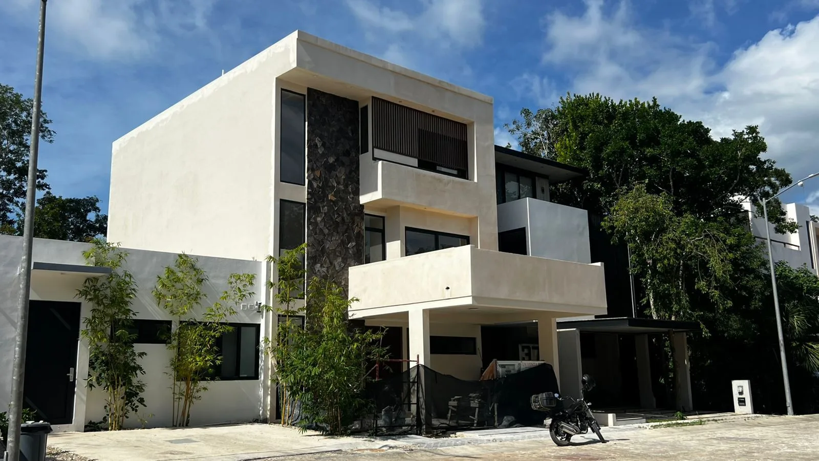 Contemporary Four-Bedroom Home with Private Garden, Pool, and Rooftop Plunge Pool in Ciudad Mayakoba