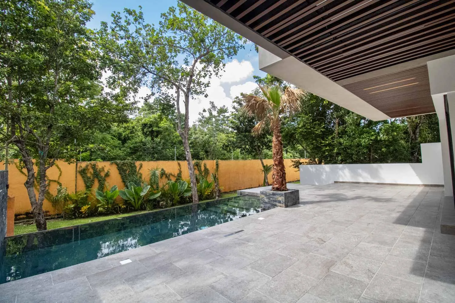 4-Bedroom Residence with Private Pool and Lake Access in Residencial Lagos del Sol, Cancun