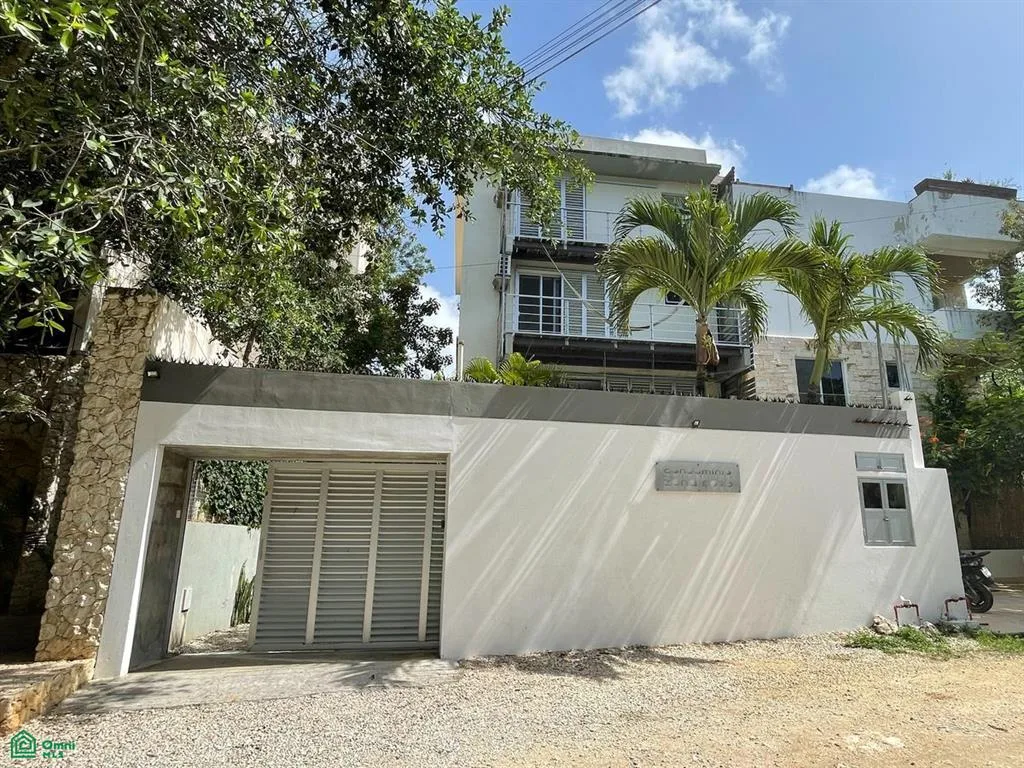 One- and Two-Bedroom Condominium Complex with Private Pools and Terraces in La Veleta, Tulum
