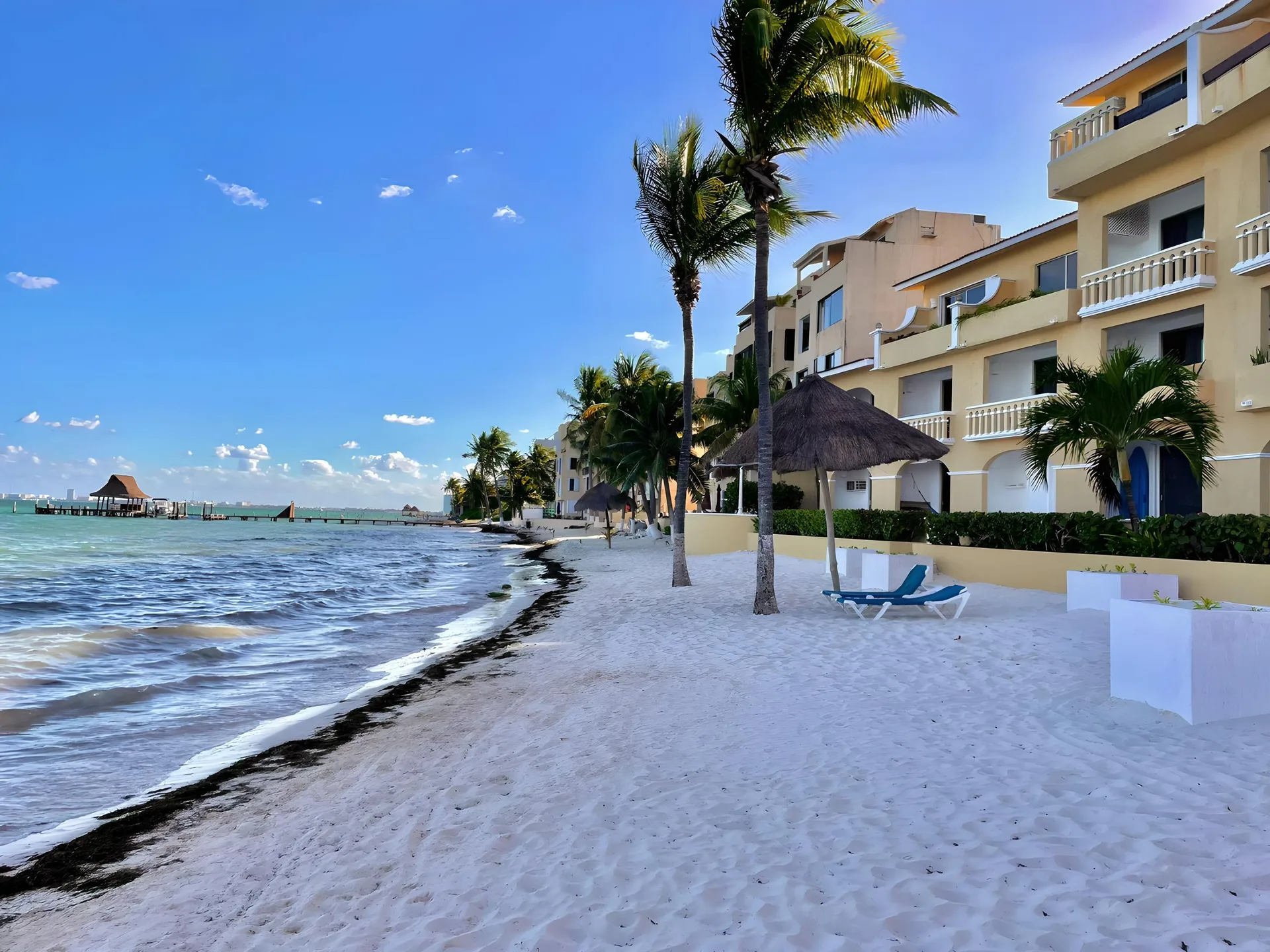 Two-Bedroom Ocean View Apartment in Puerto Juárez, Cancún
