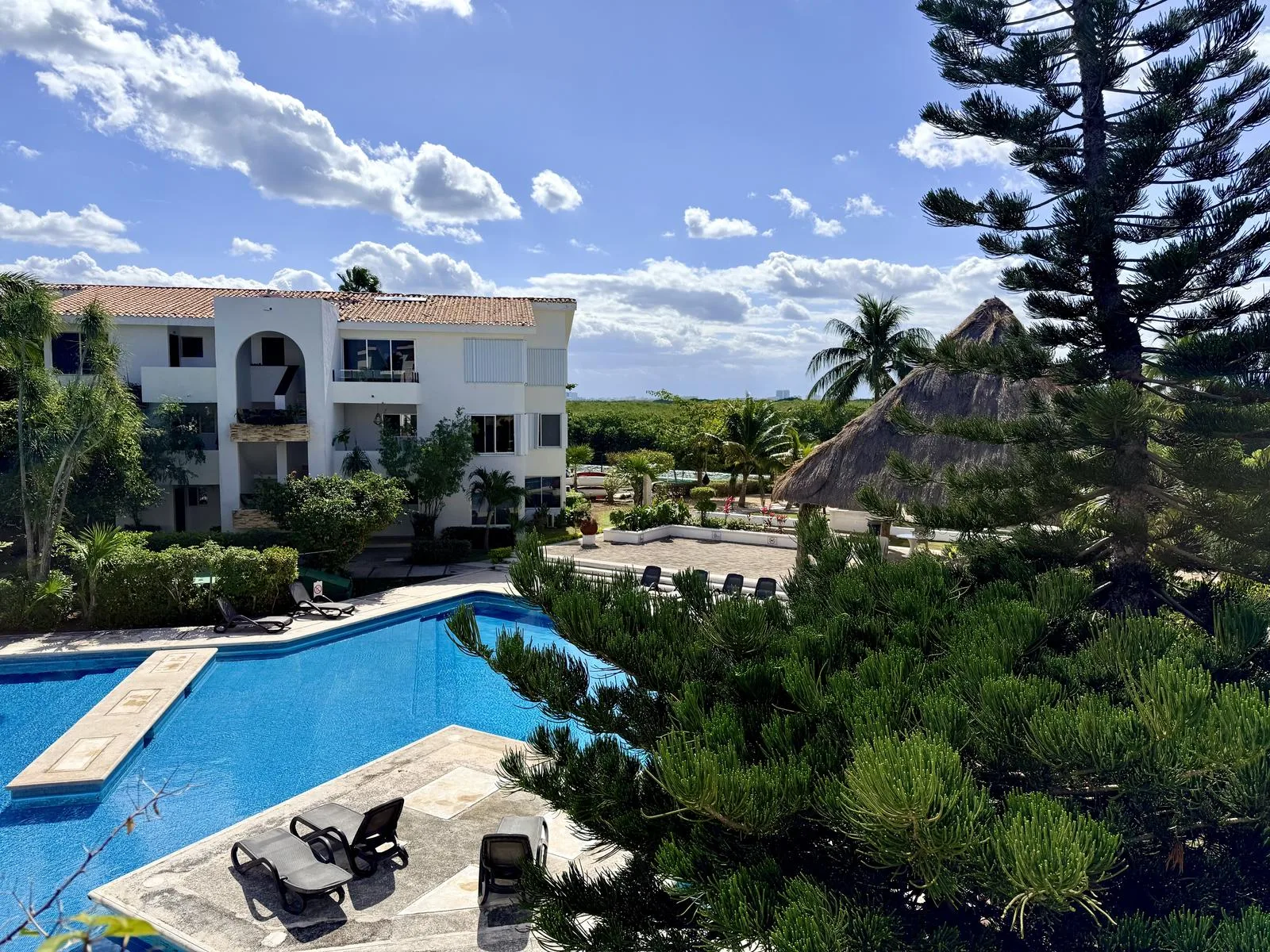 2-Bedroom Apartment with Lagoon Views and Direct Water Access in Playa Linda, Cancun Hotel Zone