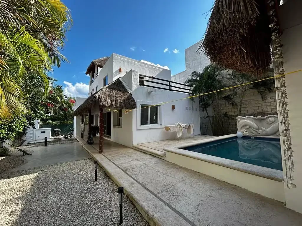 Beachside 2-Bedroom Home with Private Parking in Puerto Morelos