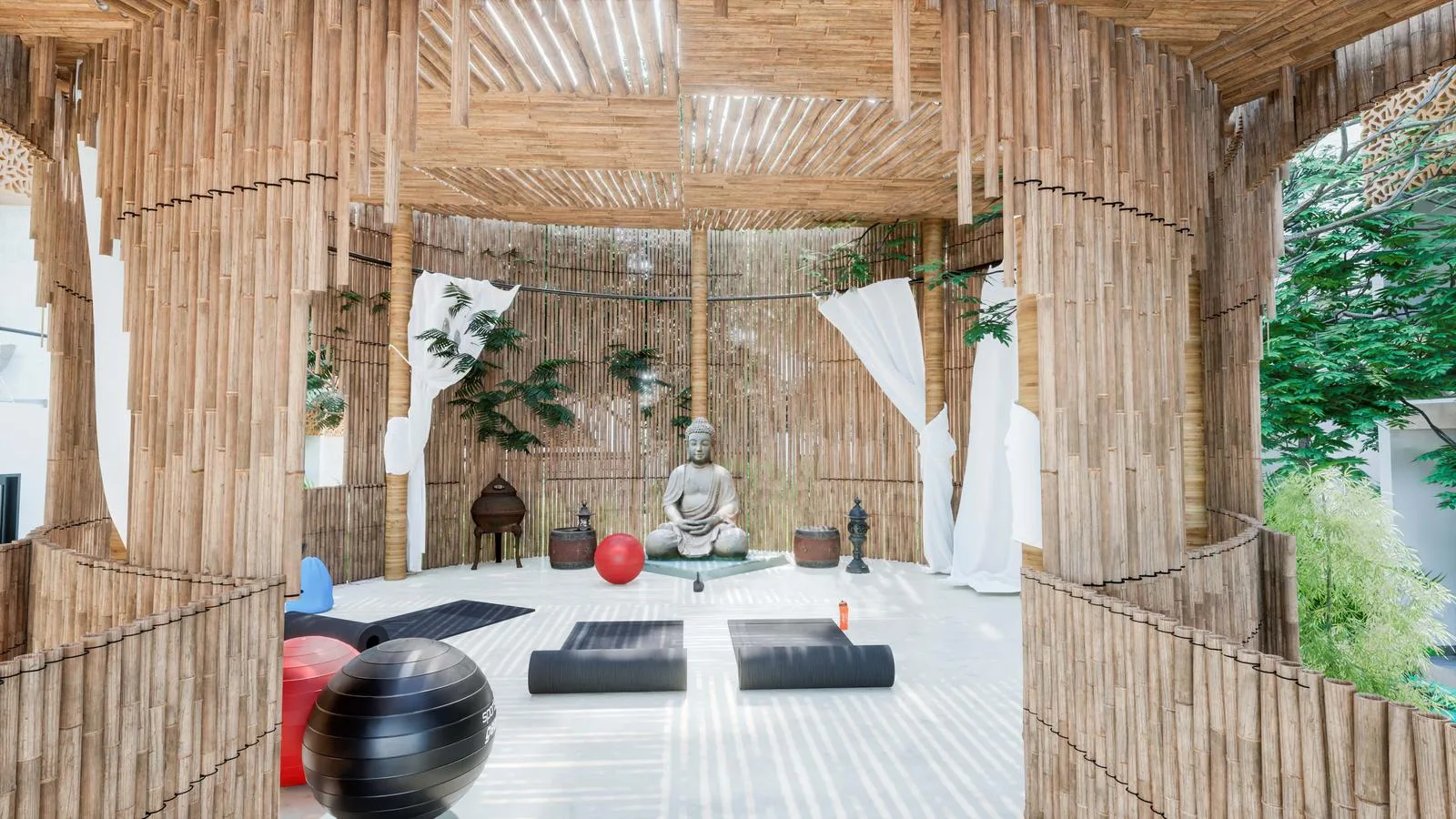 Furnished Apartments with Rooftop, Pool, and Extensive Amenities in Prime Tulum Location