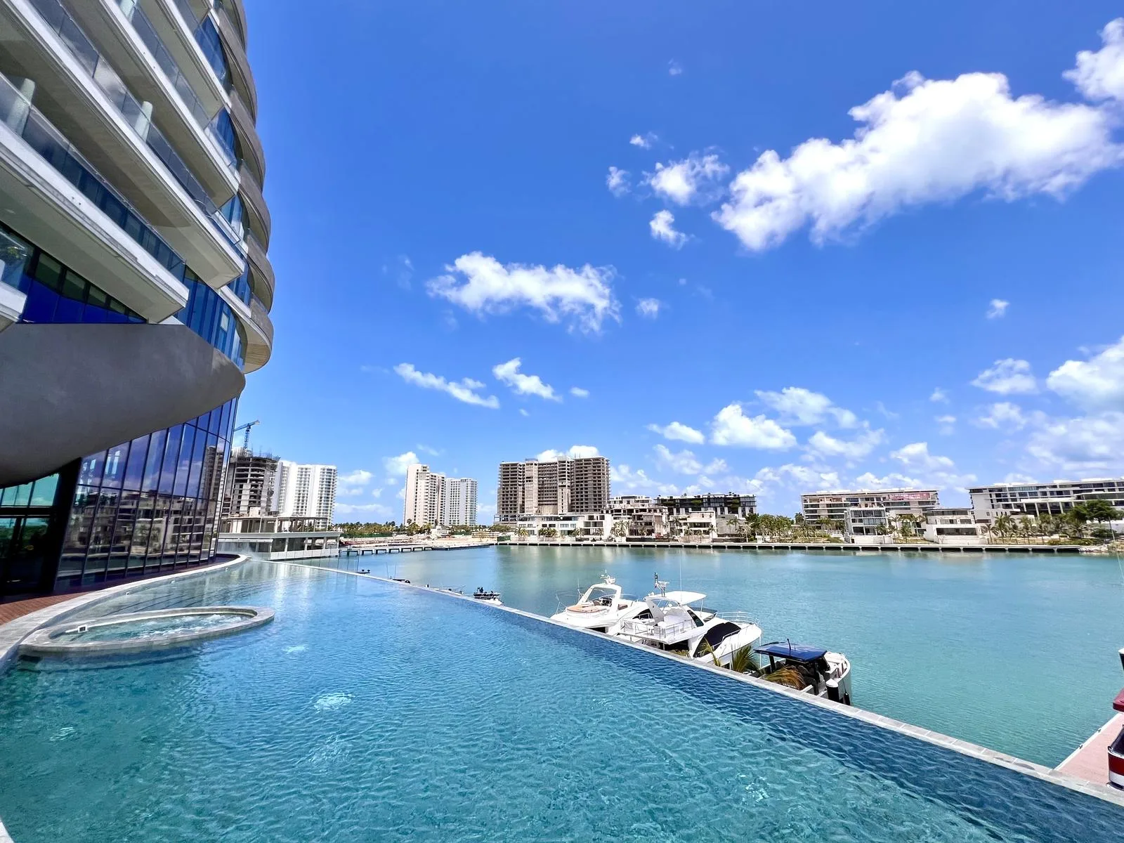 Luxury Two-Bedroom Condo with Marina Views in Shark Tower, Puerto Cancún