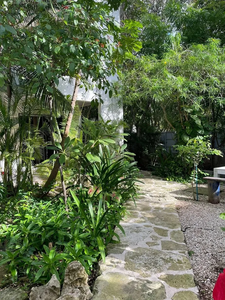 House in La Veleta, Tulum: Tranquil Residential Setting Near Beaches and Town