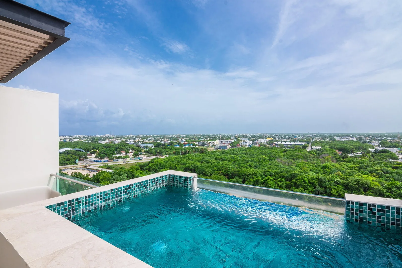 Two-Bedroom Penthouse with Private Rooftop Pool in Valle Aurora, Playa del Carmen