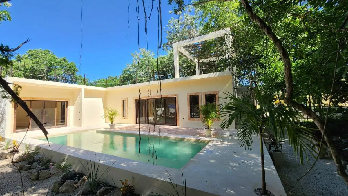 3-Bedroom Villa with Private Pool and Rooftop Terrace in Rancho Santa Teresita